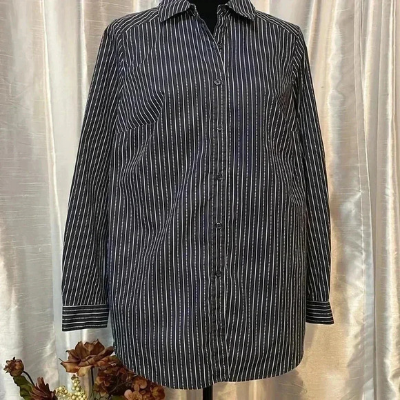Roaman’s Women’s 14W Navy Striped Button Down Long Sleeve Shirt - Picture 2 of 9